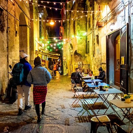 شقة La Casa Sul Teatro نابولي المظهر الخارجي الصورة